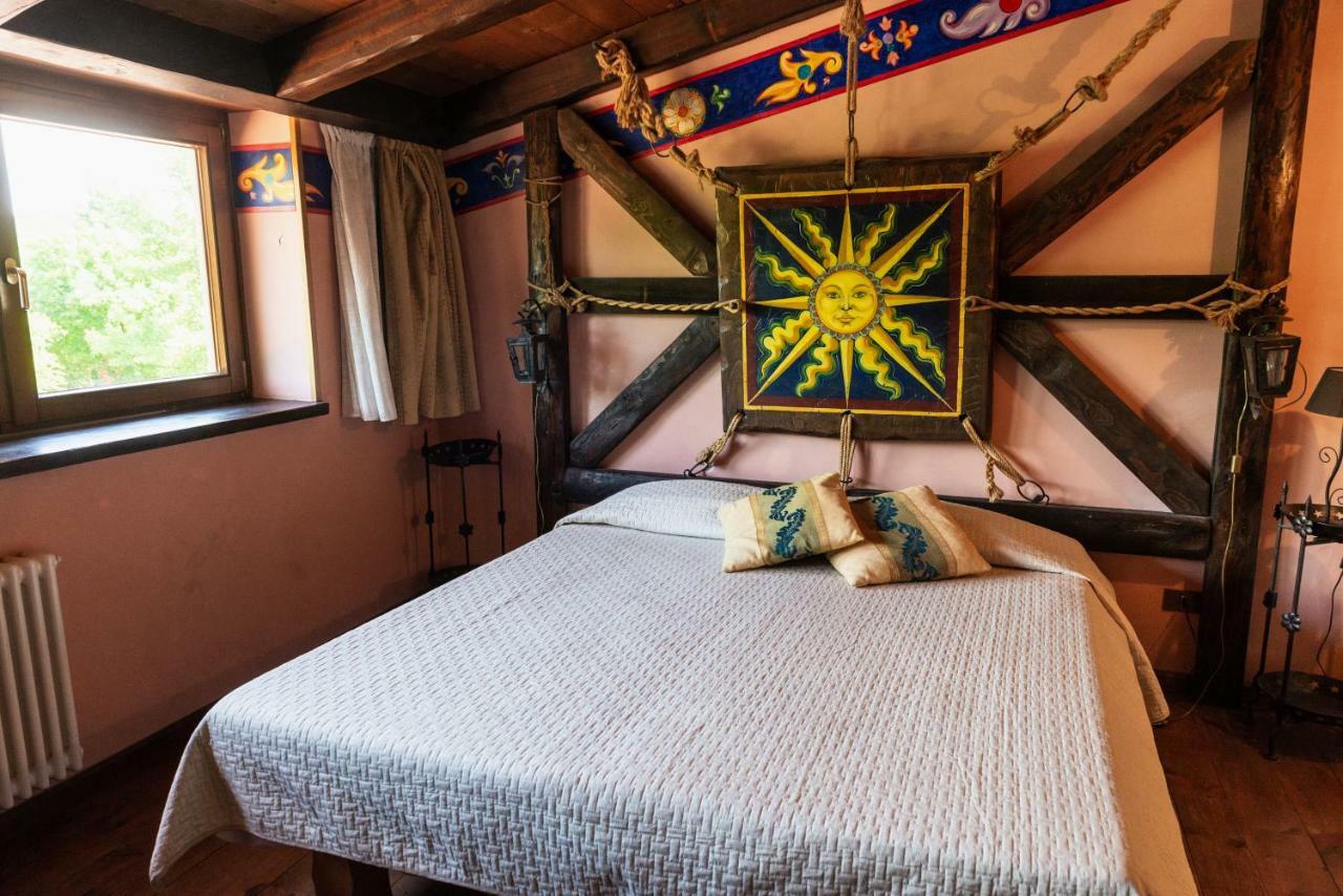 Agriturismo Mezzaluna Malchina Eksteriør billede